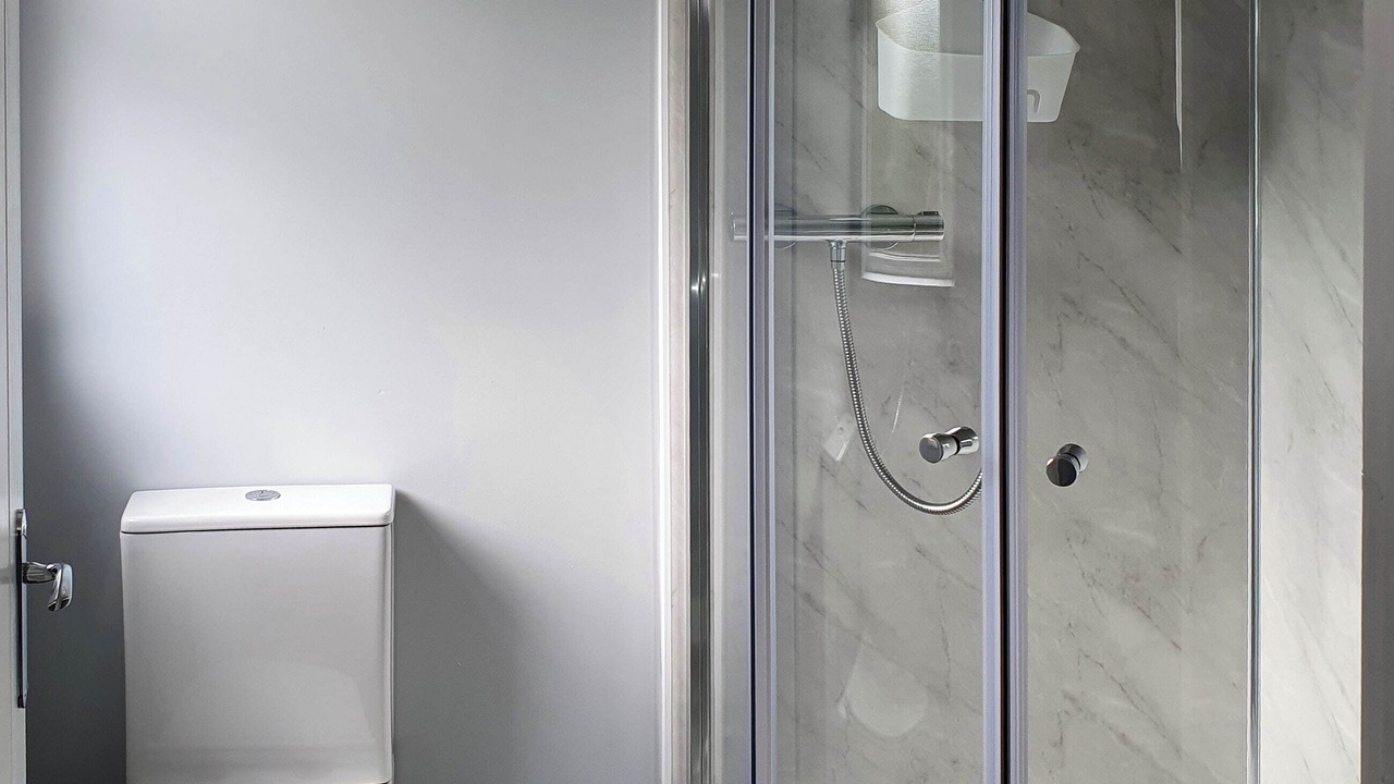 Photo of Bathroom in Beaworthy