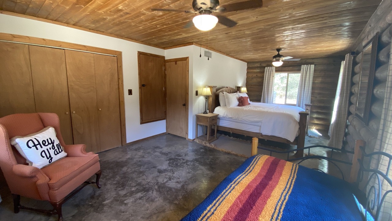 Photo of Bedroom in Schulenburg