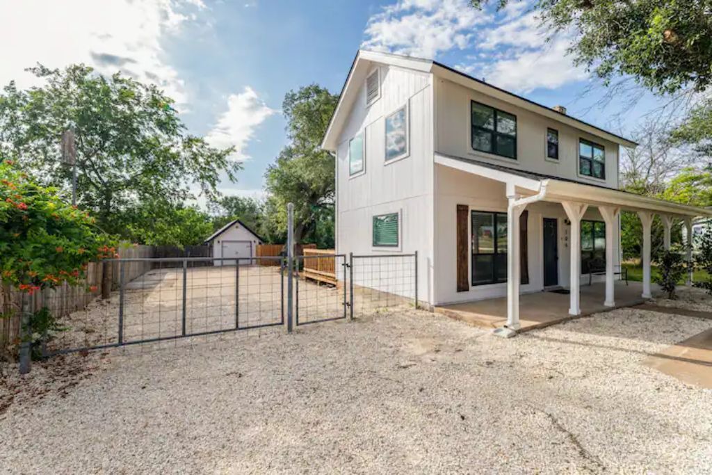 Photo of Outdoor in Liberty Hill