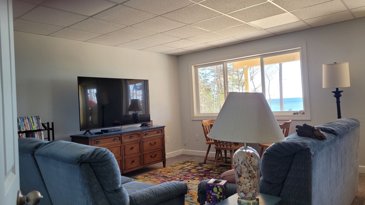 Photo of Livingroom in Manistique