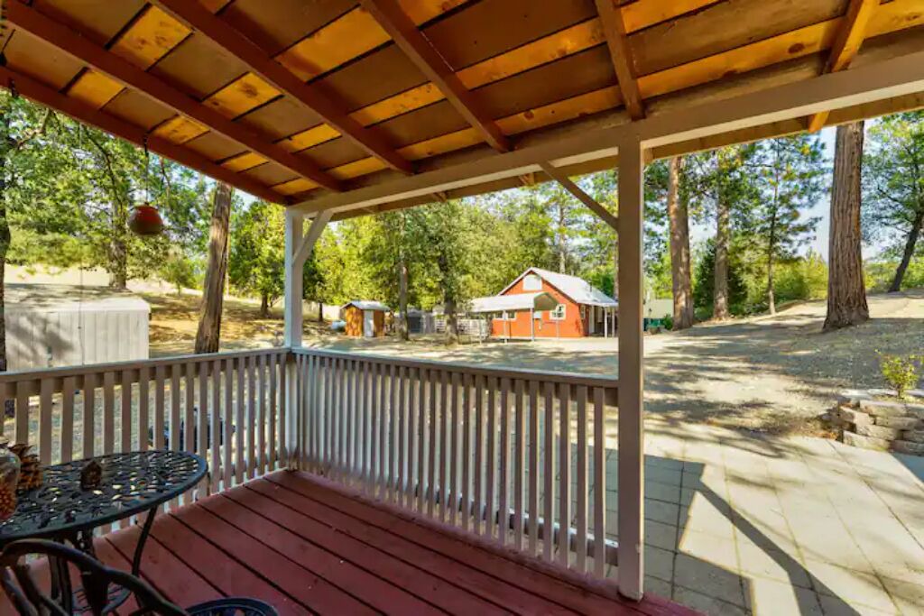 Photo of Patio Balcony in Oakhurst