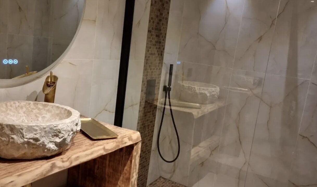 Photo of Bathroom in Pont-Sainte-Maxence