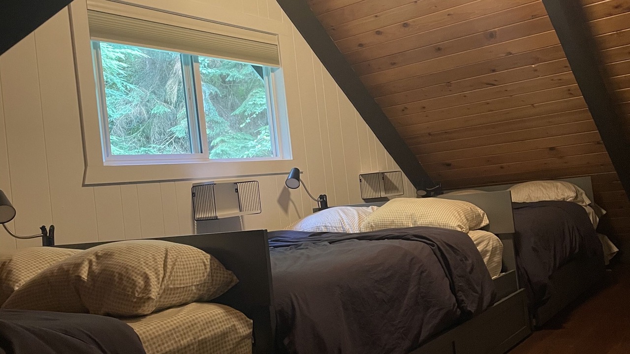 Photo of Bedroom in Lummi Island