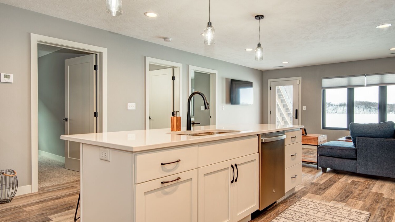 Photo of Others in May City