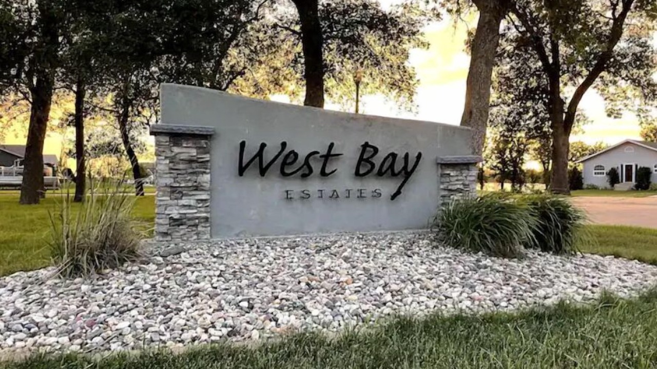 Photo of Outdoor in May City