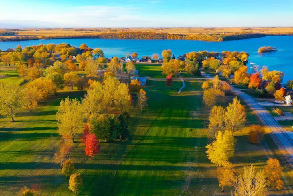 Photo of Outdoor in May City