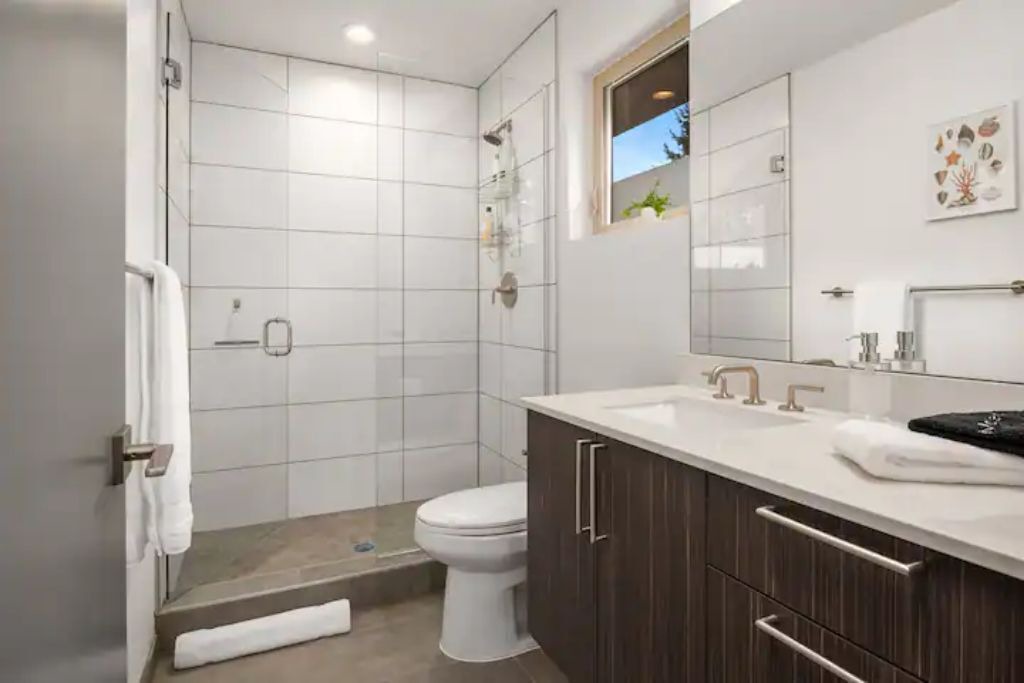 Photo of Bathroom in Genesee