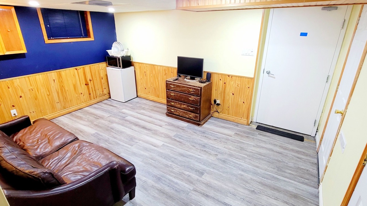 Photo of Livingroom in Northeast Mississauga