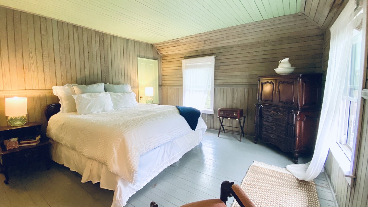 Photo of Bedroom in North Falmouth