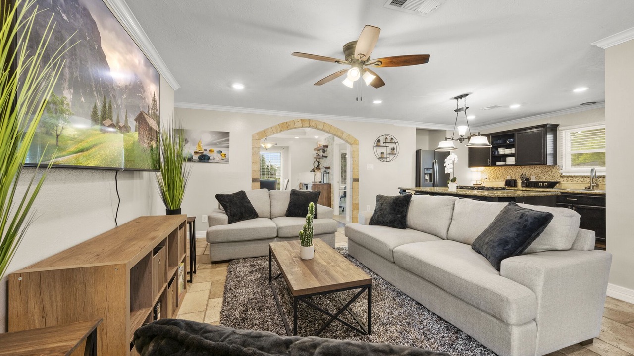 Photo of Livingroom in Edgebrook