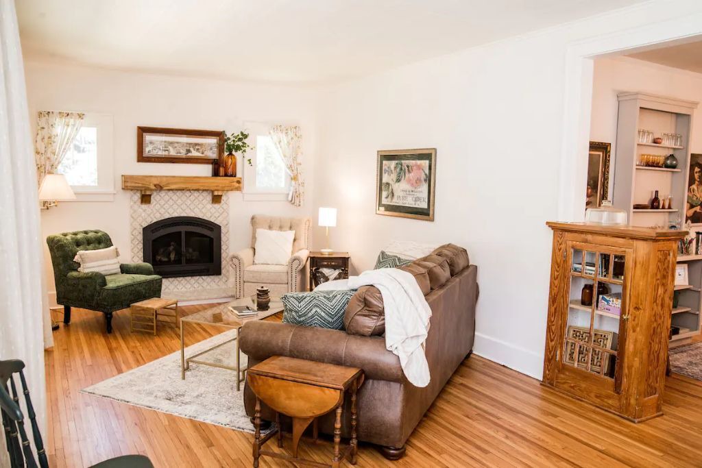 Photo of Livingroom in Syracuse