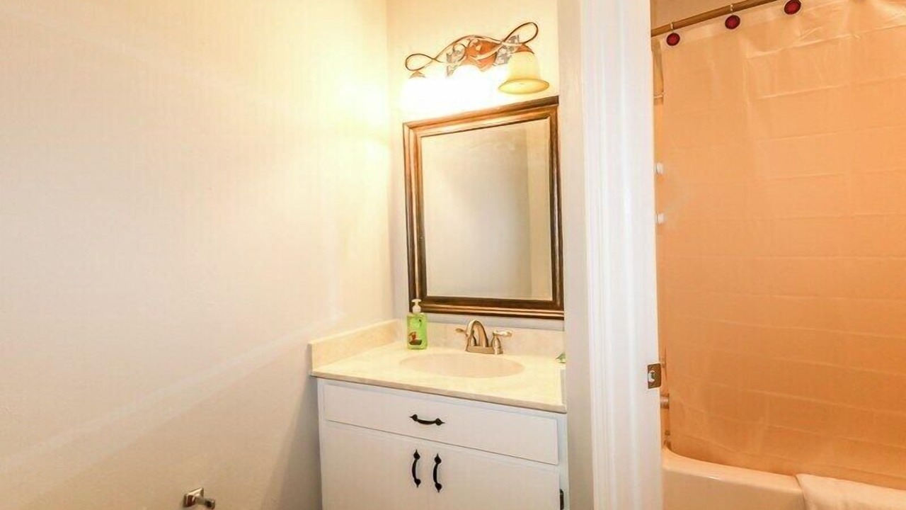 Photo of Bathroom in Hot Springs Village