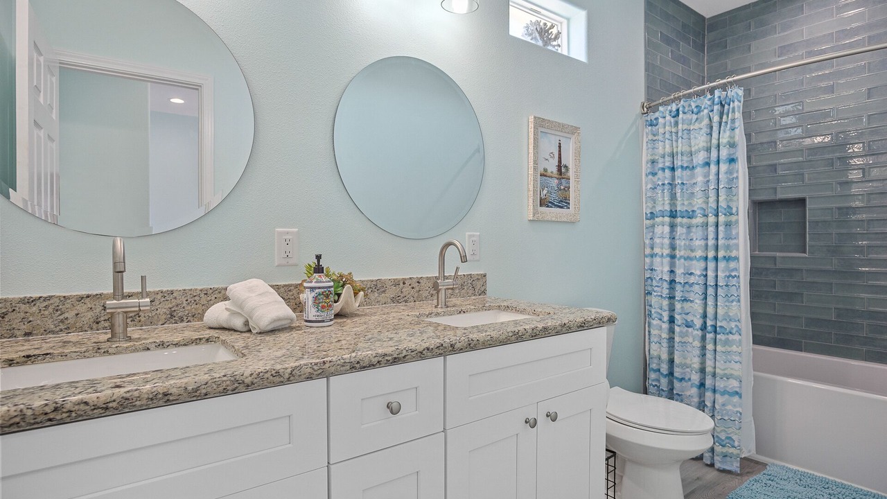 Photo of Bathroom in Port Bolivar