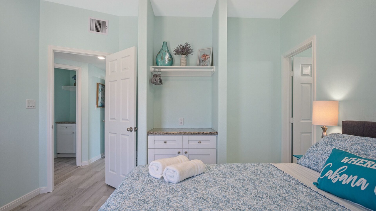 Photo of Bedroom in Port Bolivar