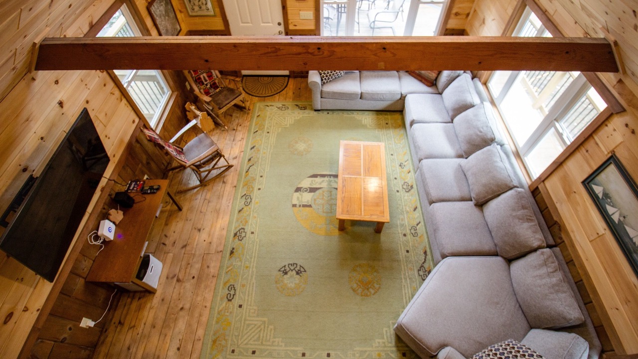 Photo of Livingroom in Evart