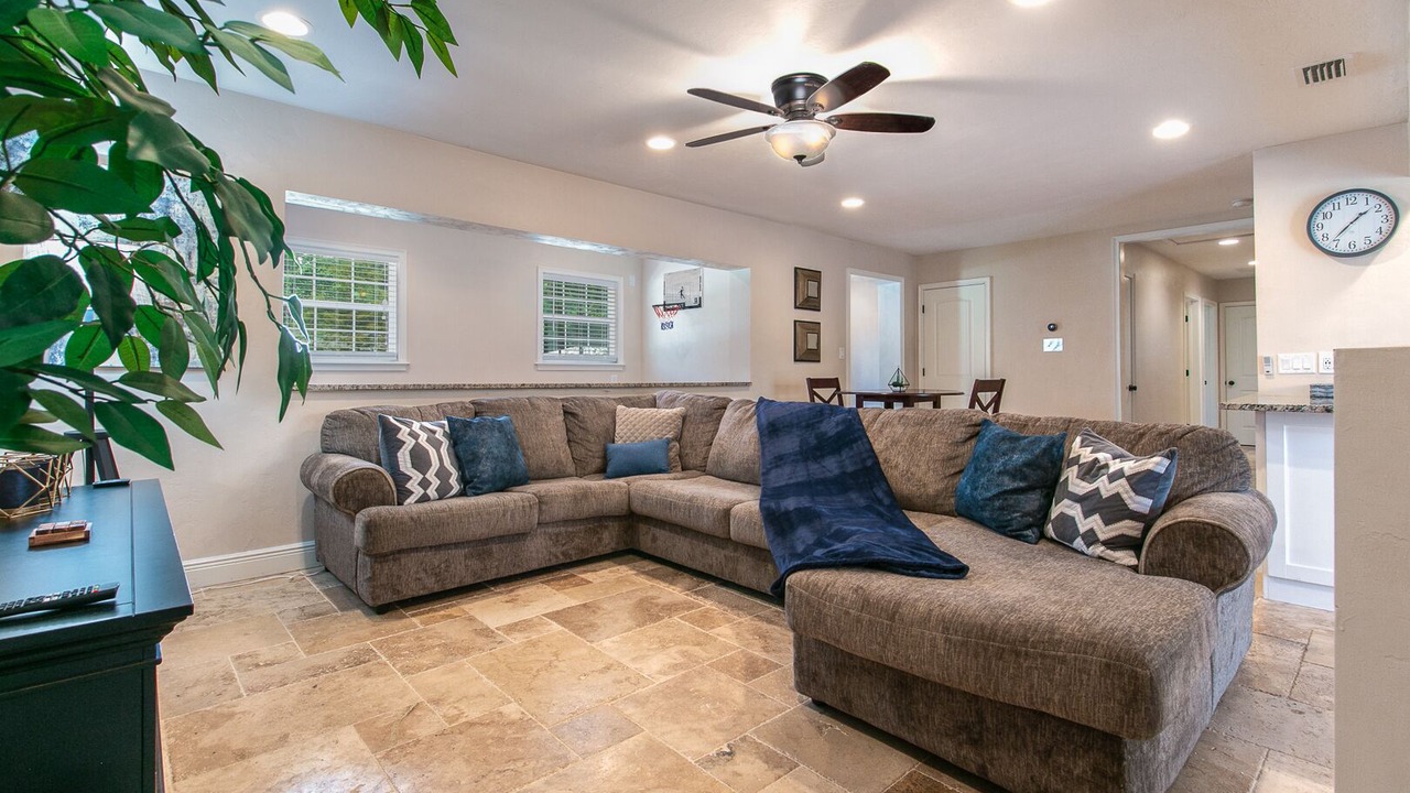 Photo of Livingroom in Gainesville