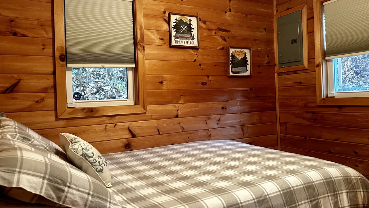 Photo of Bedroom in Lake Luzerne-Hadley