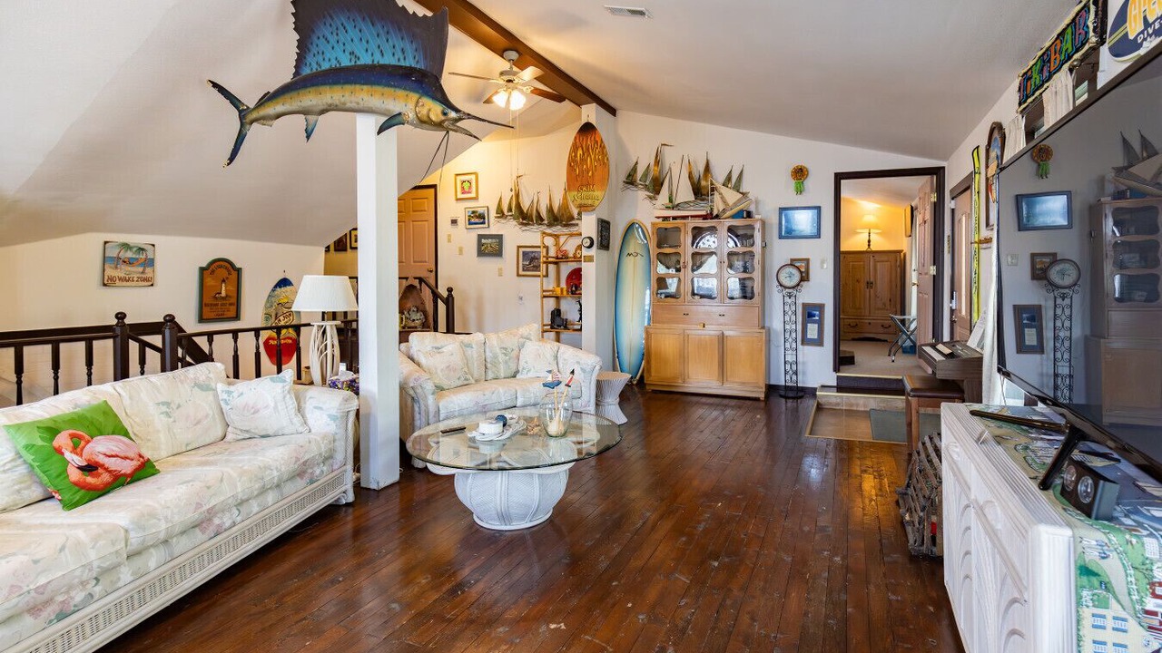 Photo of Livingroom in Kuttawa