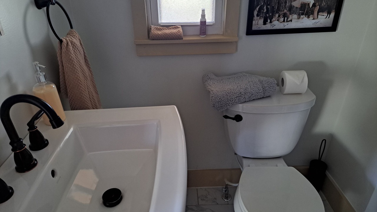 Photo of Bathroom in Shell Rock