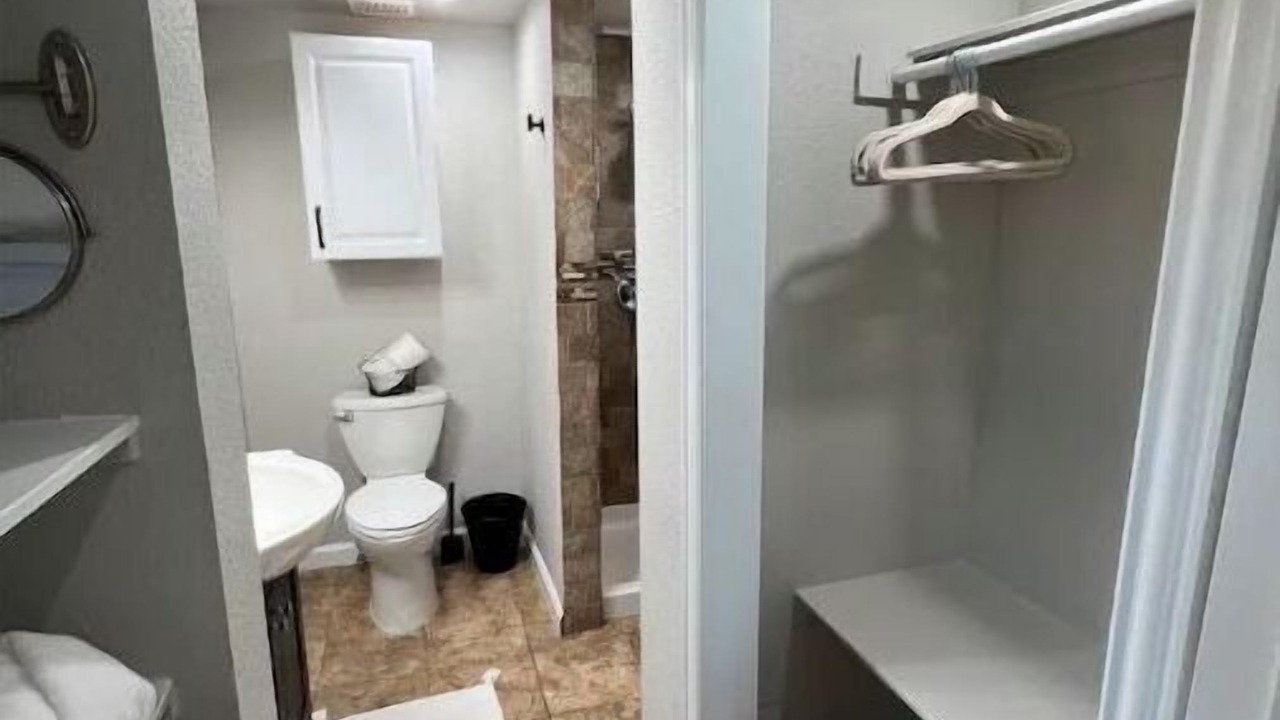 Photo of Bathroom in Carter Riverside