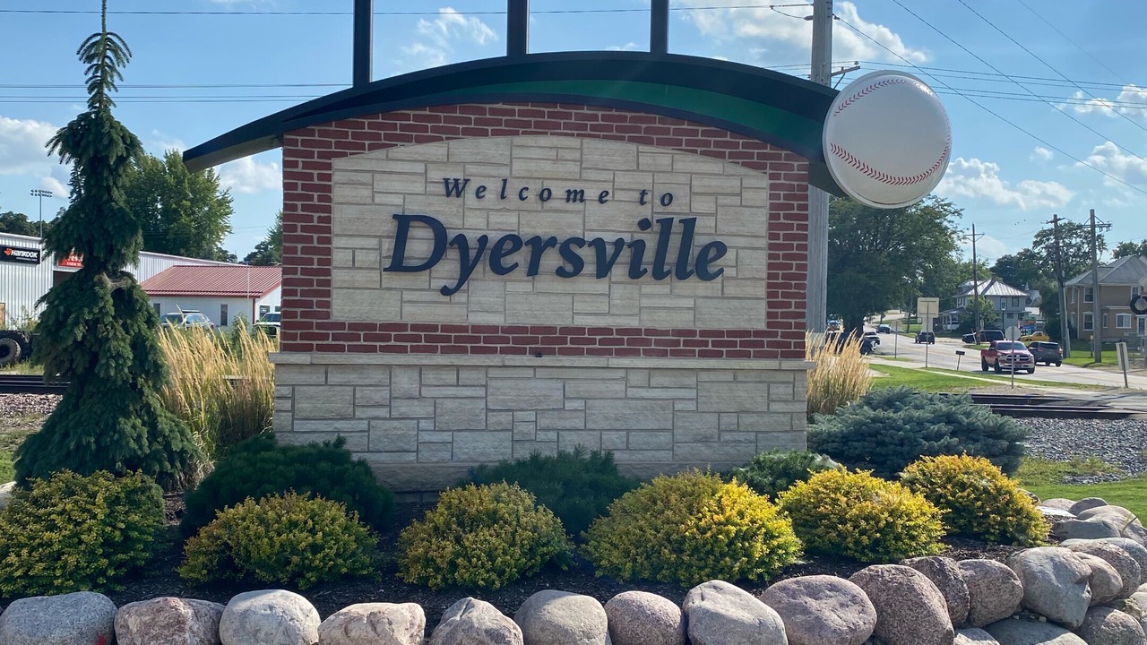 Photo of Others in Dyersville