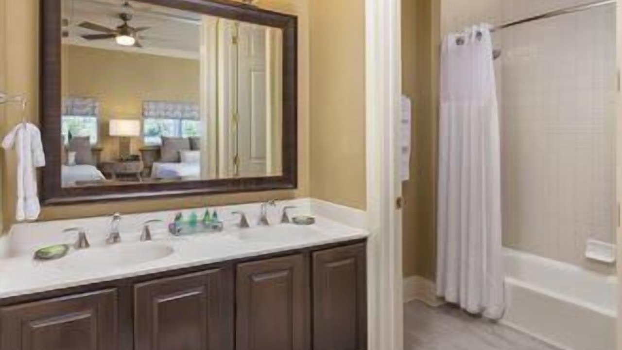 Photo of Bathroom in Pennington Bend