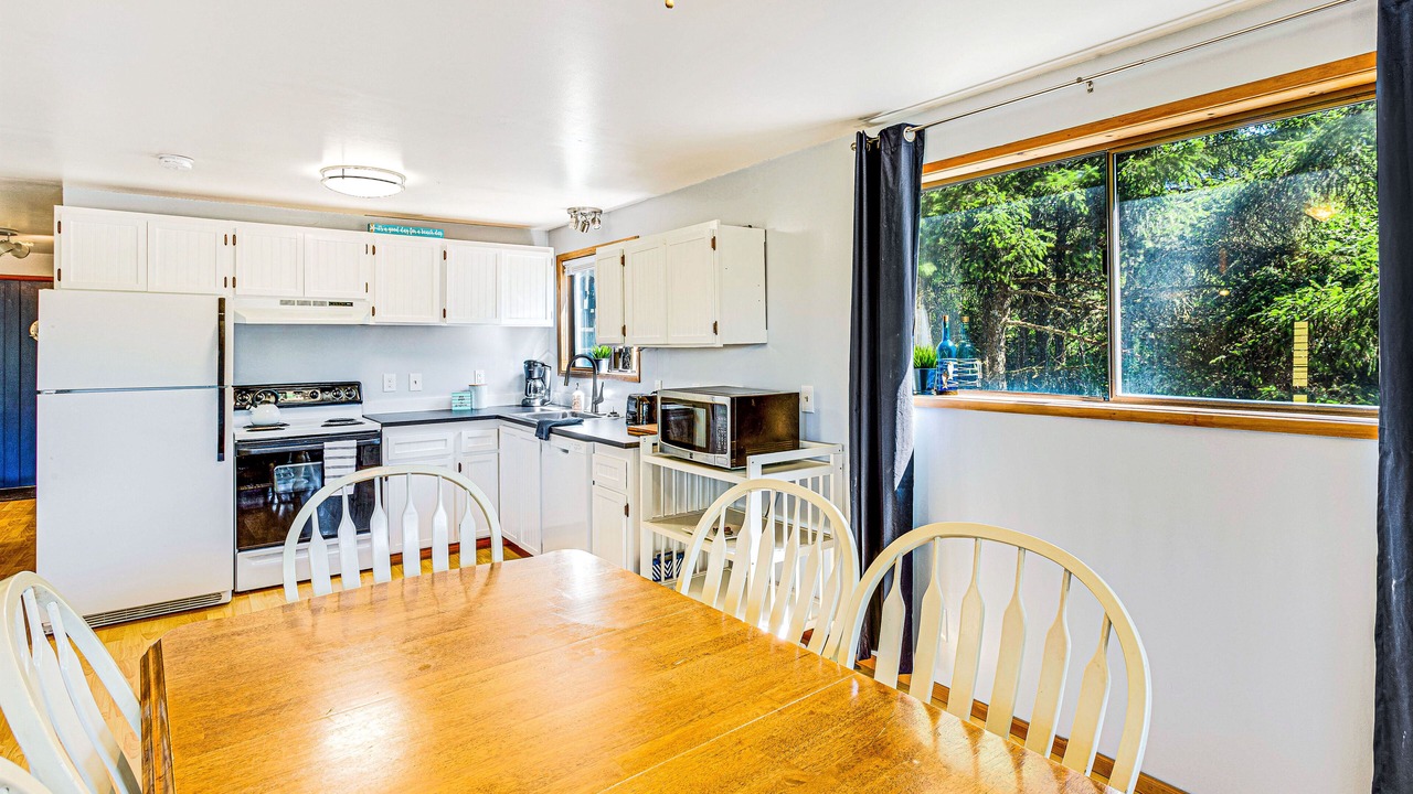 Photo of Kitchen in Copalis Beach