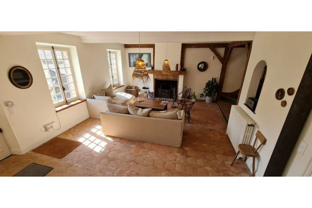 Photo of Livingroom in Ville-Saint-Jacques