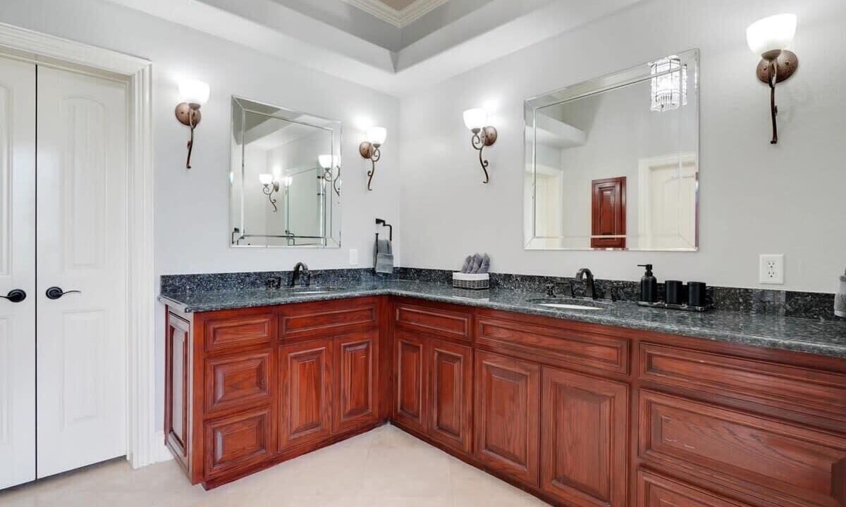 Photo of Bathroom in South Arlington