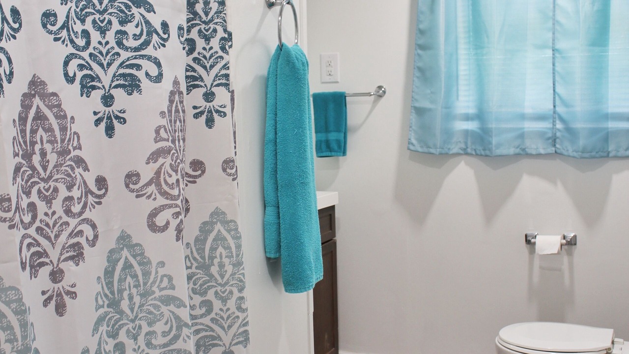 Photo of Bathroom in Sulphur