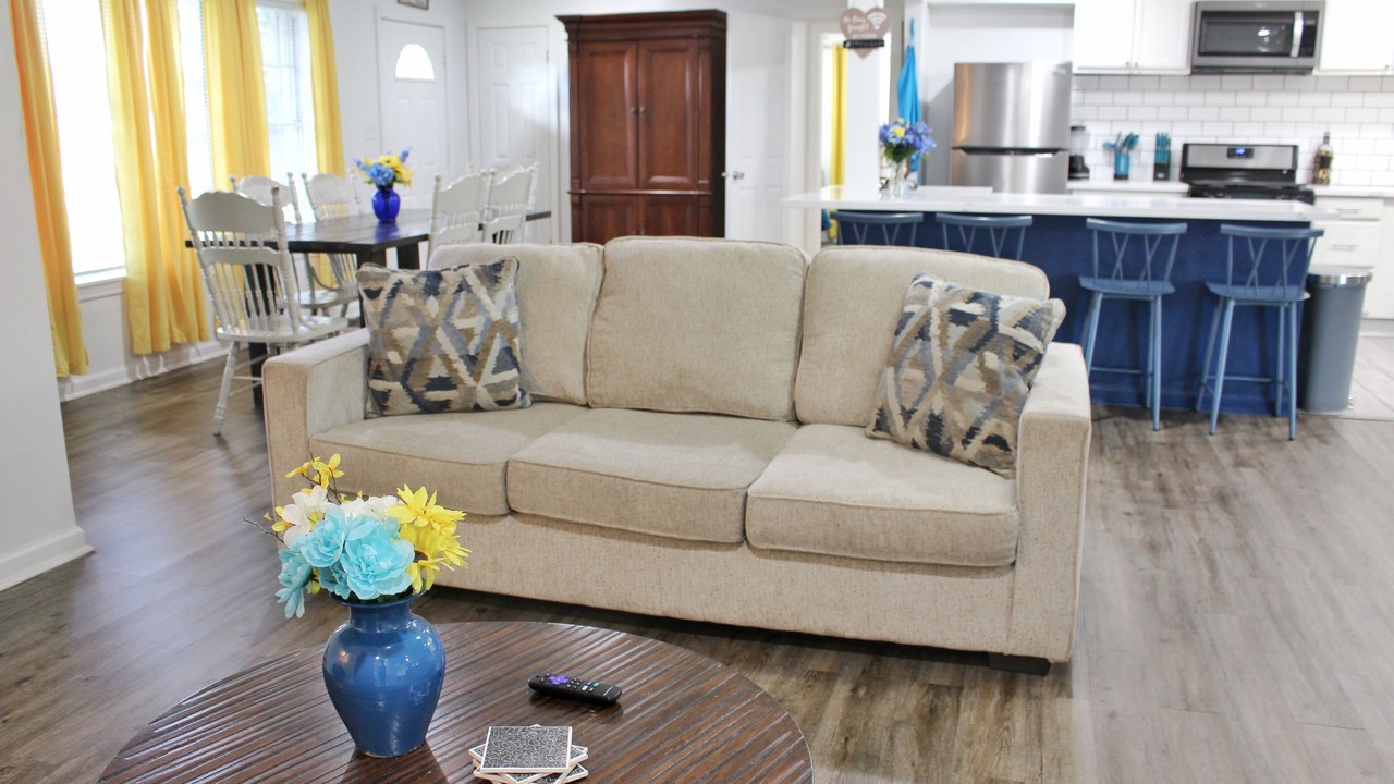 Photo of Livingroom in Sulphur