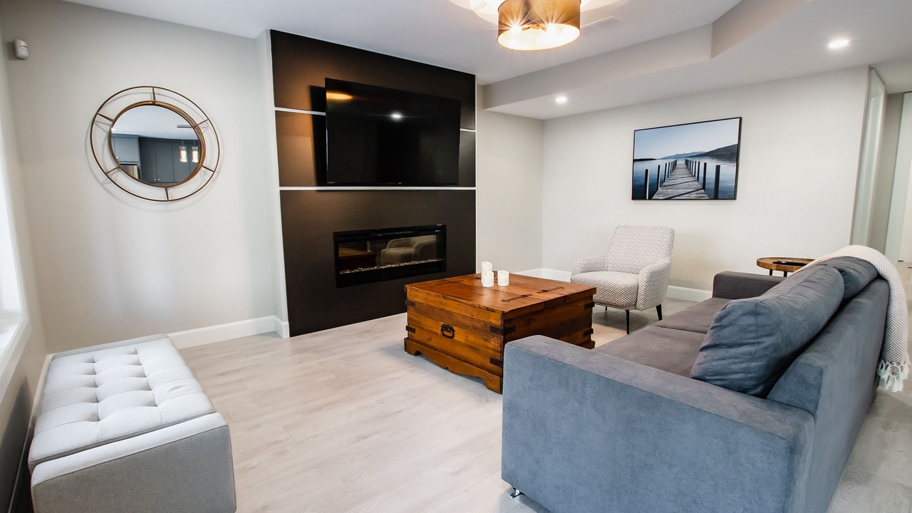 Photo of Livingroom in Grand Bend