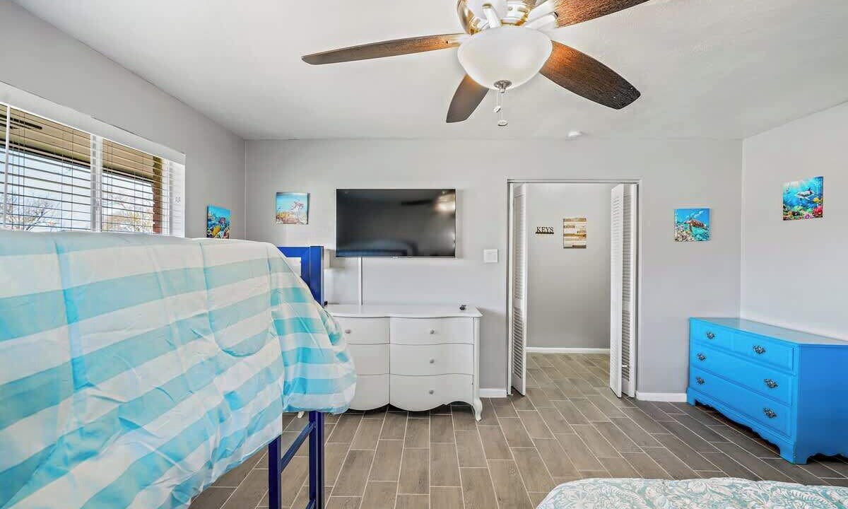 Photo of Bedroom in South Side