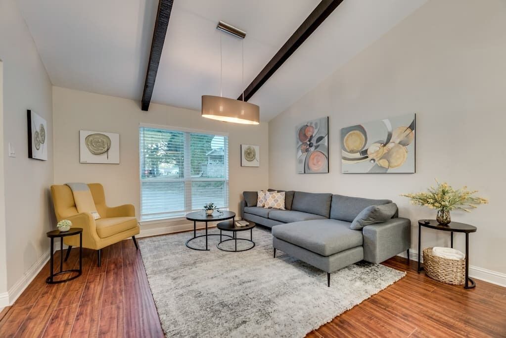 Photo of Livingroom in Flower Mound