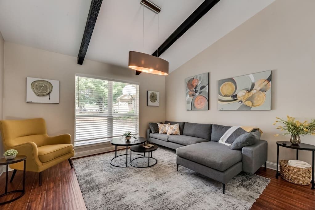 Photo of Livingroom in Flower Mound