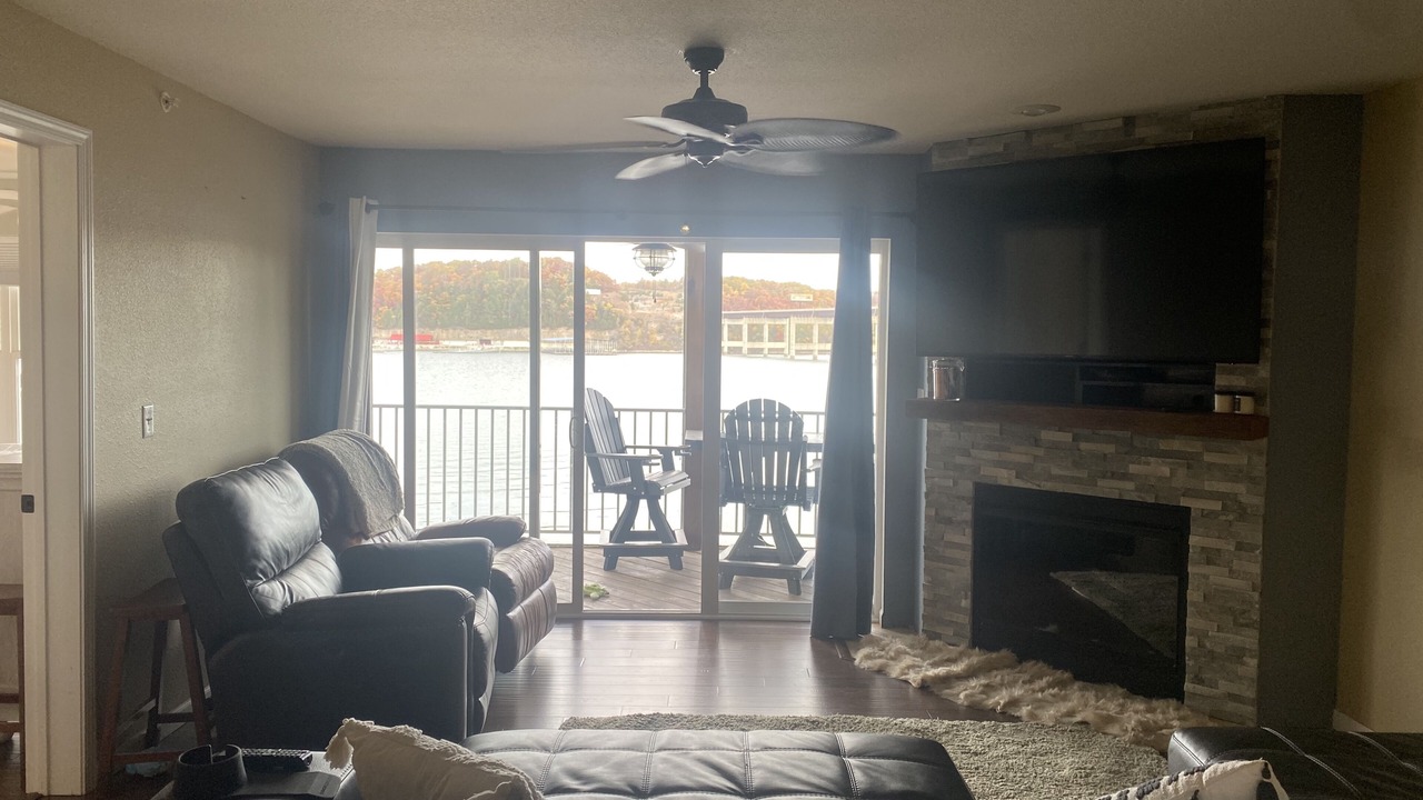 Photo of Livingroom in Lake of the Ozarks