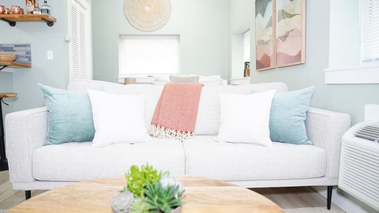 Photo of Livingroom in Lawrence