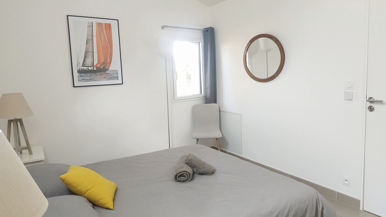 Photo of Bedroom in Saint-Nazaire