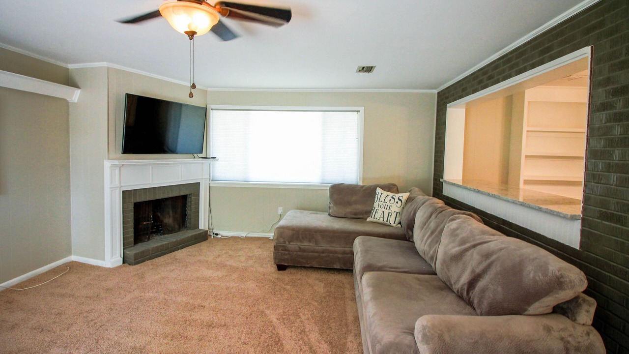 Photo of Livingroom in Hattiesburg