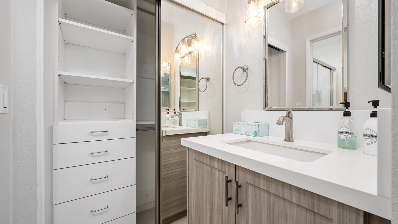 Photo of Bathroom in Huntington Harbour