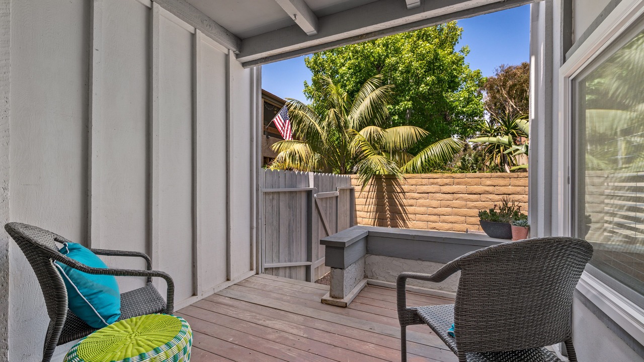 Photo of Patio Balcony in Huntington Harbour