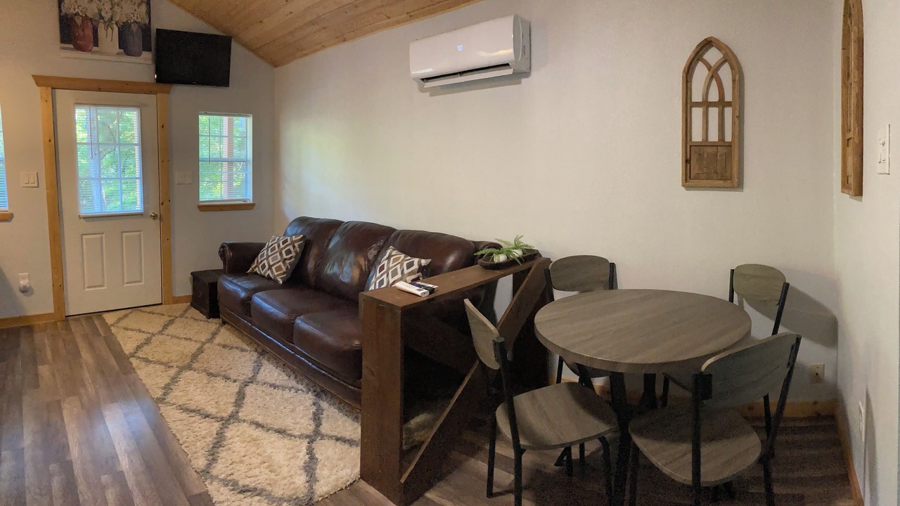 Photo of Livingroom in Tyler