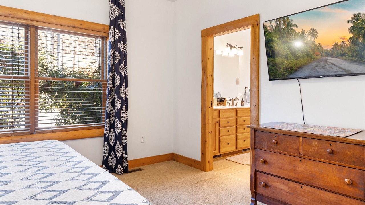 Photo of Bedroom in Serenity Bay