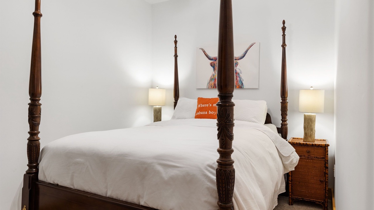 Photo of Bedroom in Serenity Bay