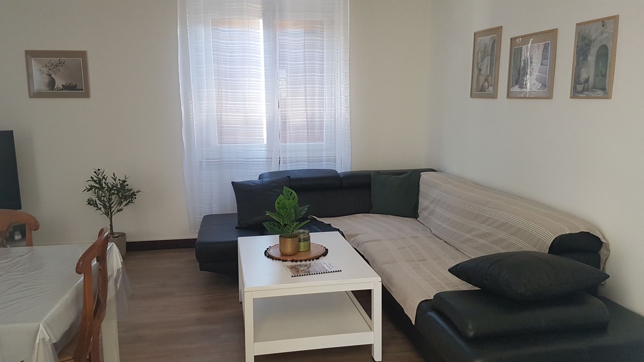Photo of Livingroom in Saint-Hilaire