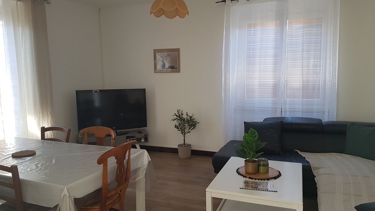 Photo of Livingroom in Saint-Hilaire