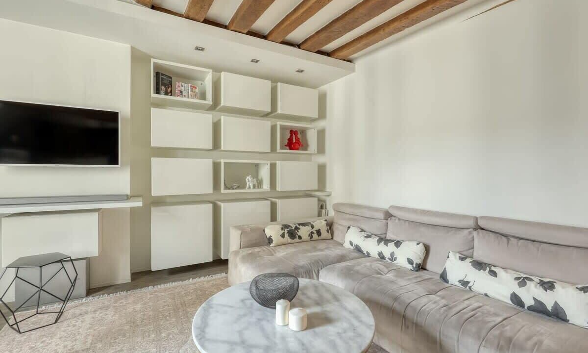 Photo of Bedroom in 6th Arrondissement