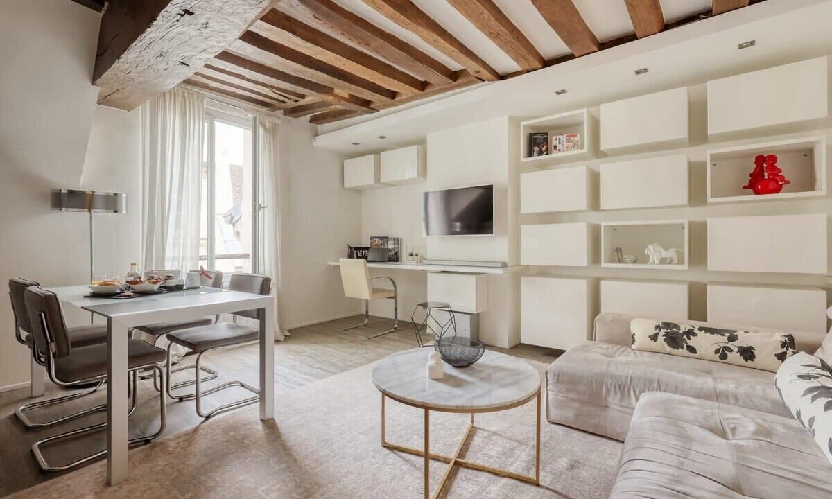 Photo of Livingroom in 6th Arrondissement