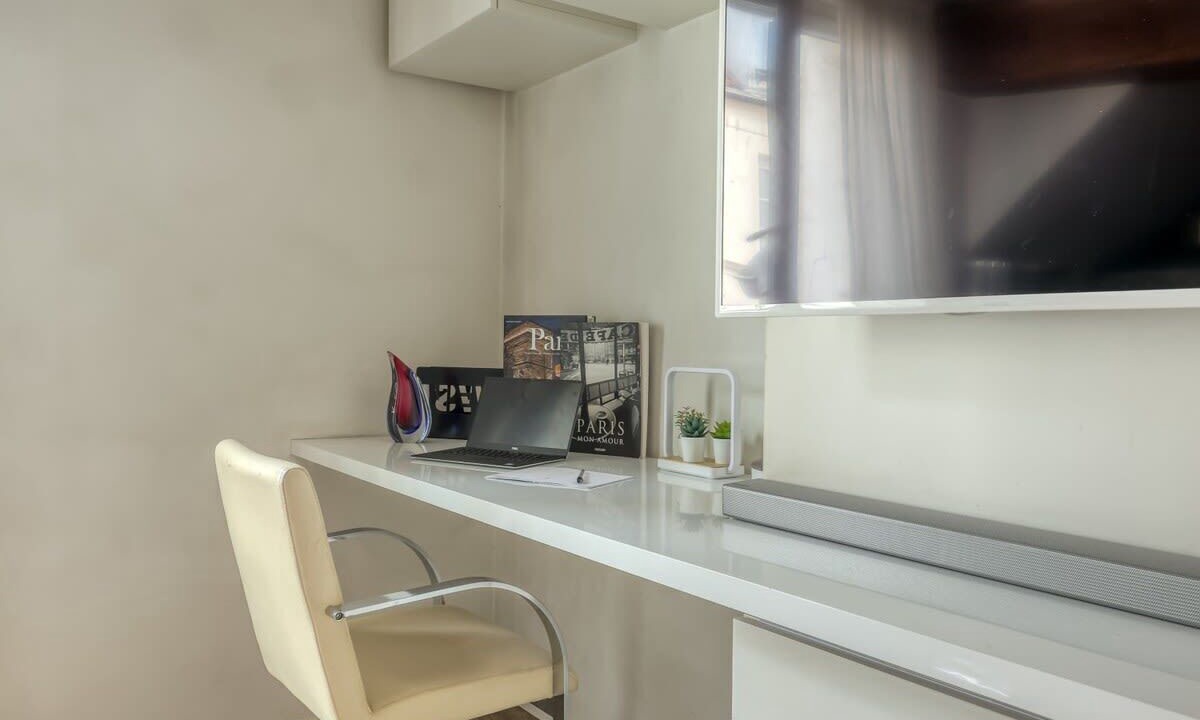 Photo of Bedroom in 6th Arrondissement