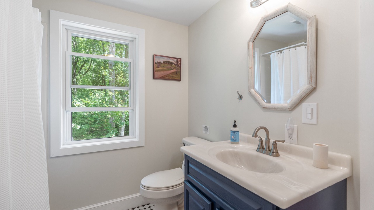 Photo of Bathroom in Cape Neddick